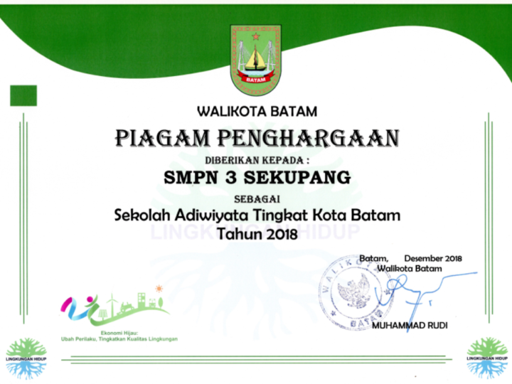 SMP Negeri 3 Batam Meraih Sekolah Adiwiyata Tingkat Kota Batam 2018