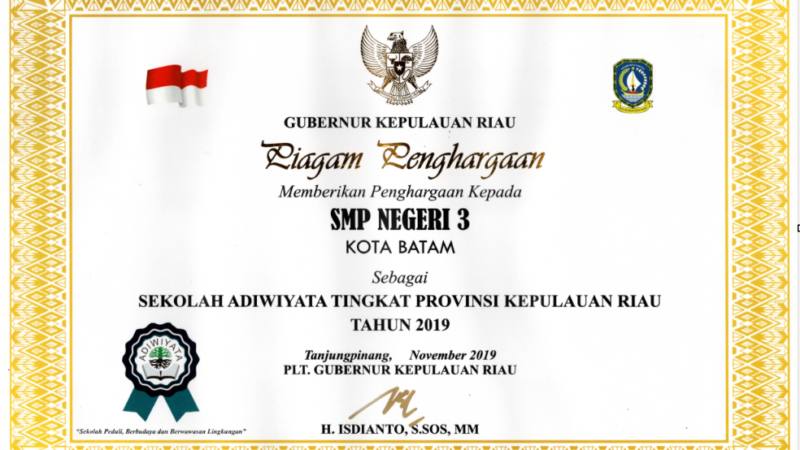 SMP Negeri 3 Batam Meraih Penghargaan Sekolah Adiwiyata Tingkat Provinsi 2019